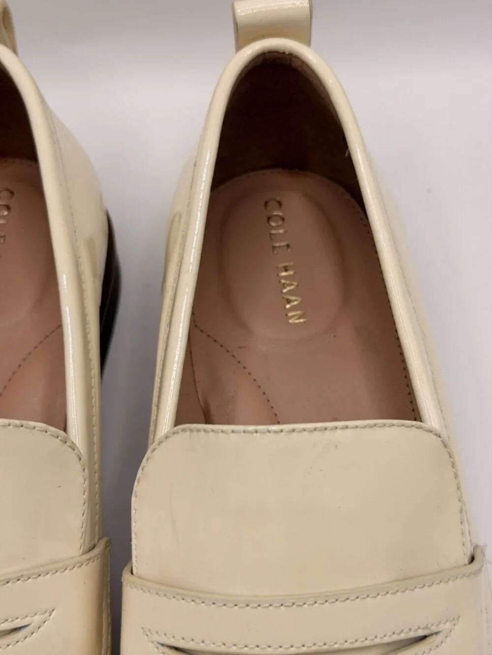 Cole Haan Women's Stassi Ivory Penny Loafer Sz 9 B
